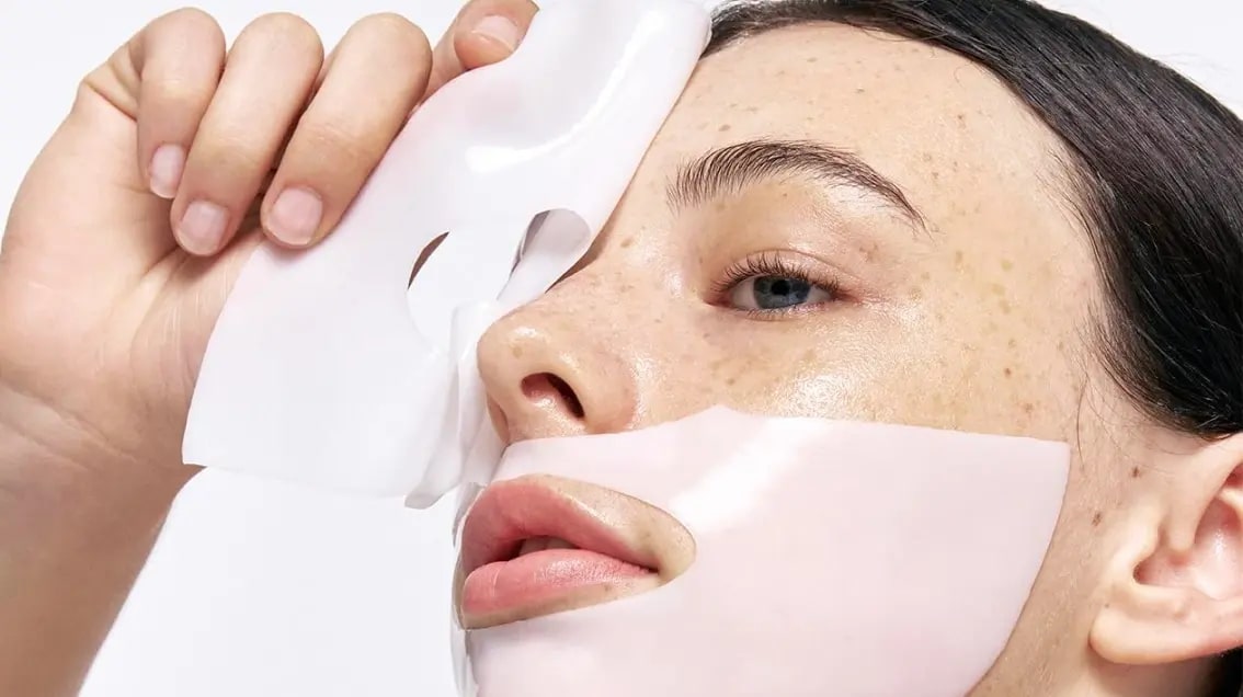 Glokore Bio Collagen Mask-Mask Apply